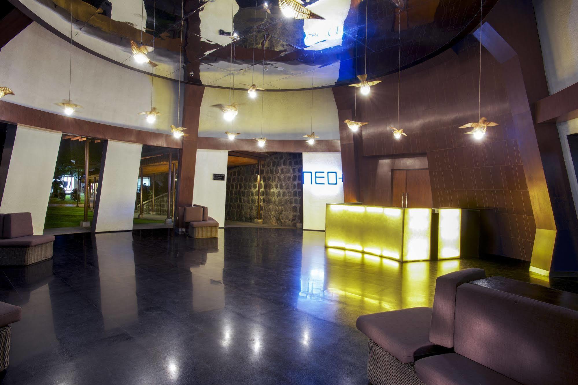 Hotel Neo+ Green Savana Sentul City Μπογκόρ Εξωτερικό φωτογραφία